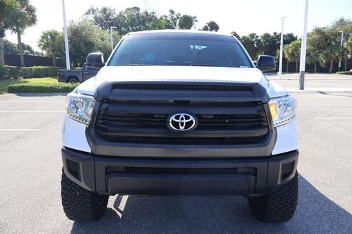 Super White 2016 Toyota Tundra SR