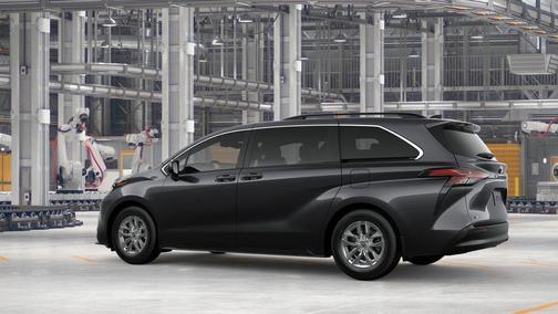 2025 Toyota Sienna LE