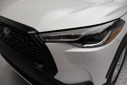 Wind Chill Pearl 2023 Toyota Corolla Cross LE