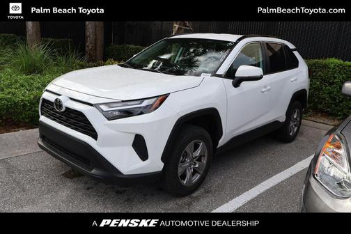 Ice Cap 2025 Toyota RAV4 XLE