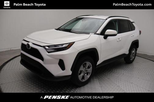 Ice Cap 2025 Toyota RAV4 XLE