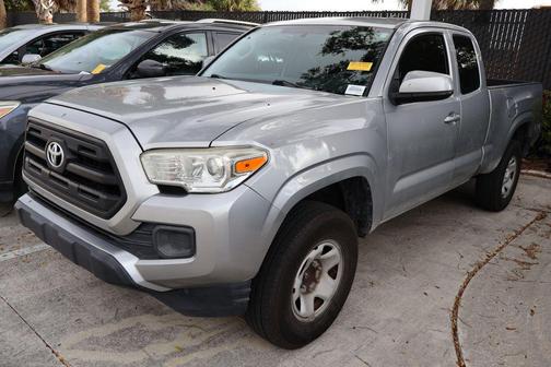 2017 Toyota Tacoma SR