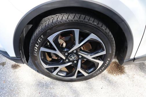 2020 Toyota C-HR LE