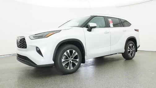 2026 Toyota Highlander XLE