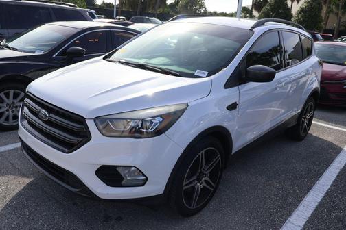 OXFORD WHITE 2019 Ford Escape SEL