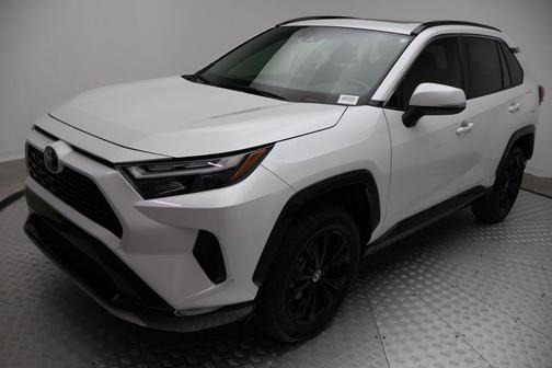 2025 Toyota RAV4 Hybrid SE