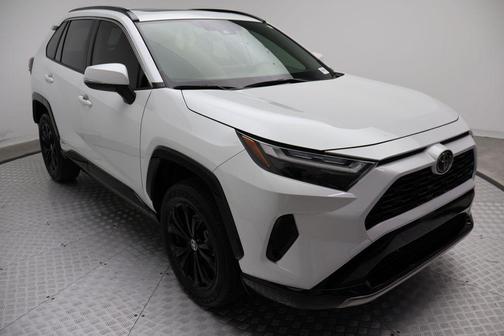 2025 Toyota RAV4 Hybrid SE