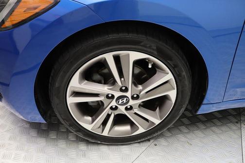 2017 Hyundai ELANTRA Limited