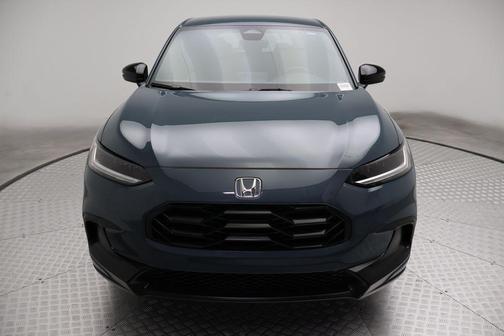 Pearl 2026 Honda HR-V 2WD Sport