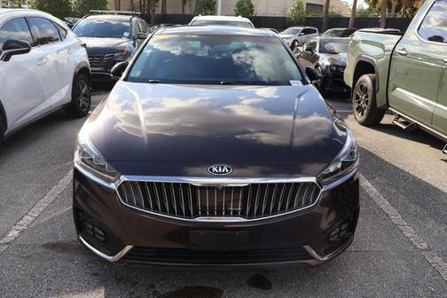Granite Brown 2017 Kia Cadenza Limited