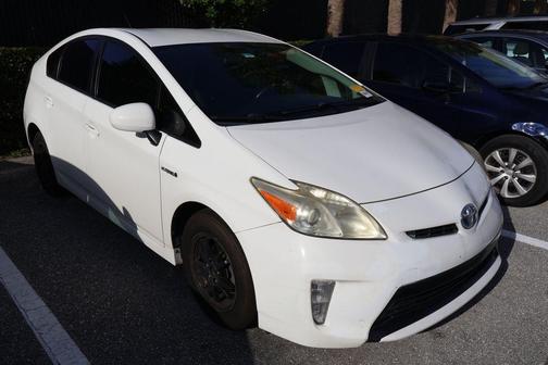 Super White 2014 Toyota Prius Three