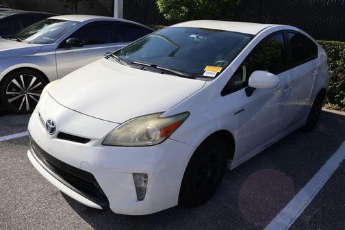 Super White 2014 Toyota Prius Three
