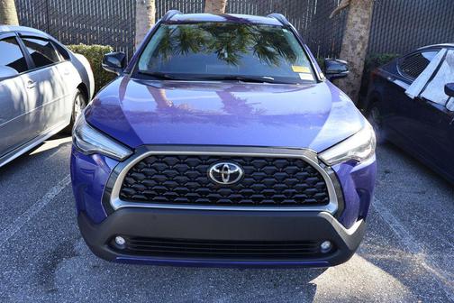 2025 Toyota Corolla Cross XLE