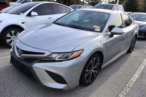 2019 Toyota Camry SE