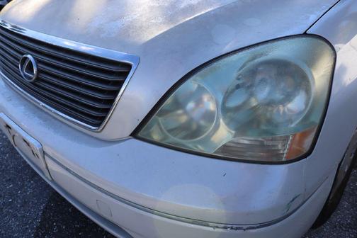 2001 Lexus LS 430 Base