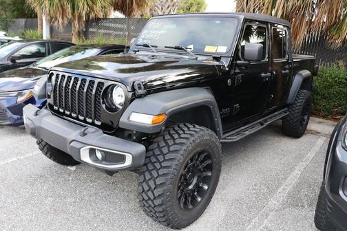 2023 Jeep Gladiator Sport