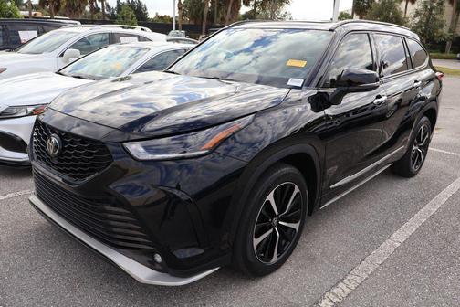 2022 Toyota Highlander XSE