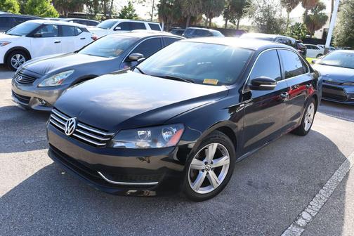2014 Volkswagen Passat 1.8T S
