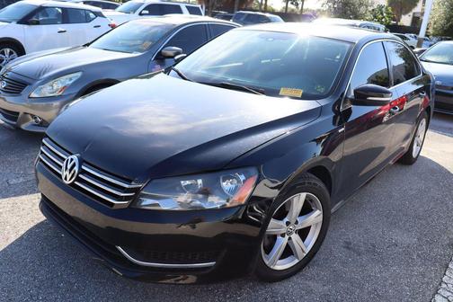 2014 Volkswagen Passat 1.8T S