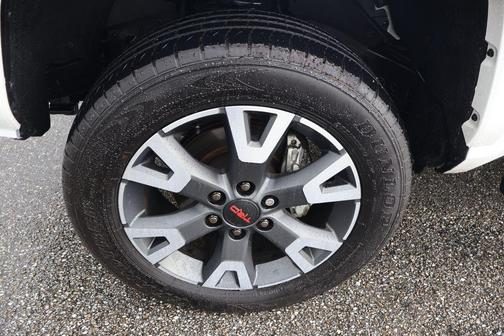 Ice Cap 2025 Toyota Tacoma Hybrid TRD Sport