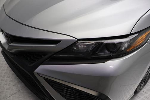 Celestial Silver Metallic 2024 Toyota Camry SE