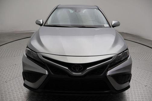 Celestial Silver Metallic 2024 Toyota Camry SE