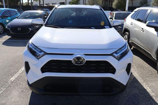 2024 Toyota RAV4 XLE