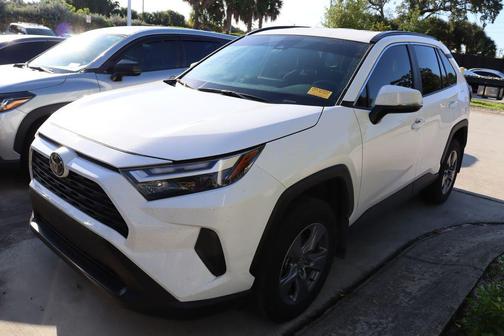 2024 Toyota RAV4 XLE