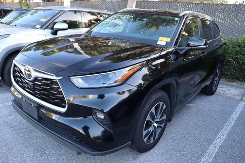2024 Toyota Highlander XLE