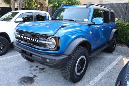 2023 Ford Bronco Outer Banks