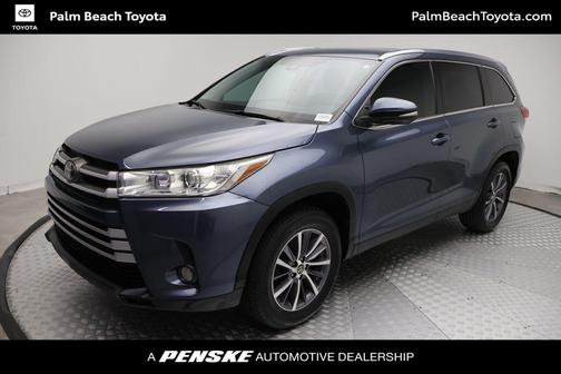 Shoreline Blue Pearl 2019 Toyota Highlander XLE