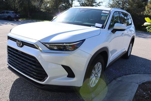 2025 Toyota Grand Highlander XLE