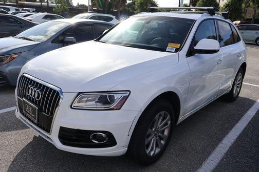 Ibis White 2016 Audi Q5 2.0T Premium