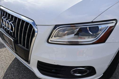 Ibis White 2016 Audi Q5 2.0T Premium