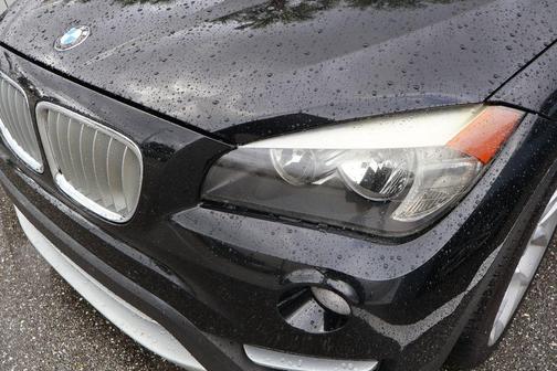 Black Sapphire Metallic 2014 BMW X1 sDrive 28i