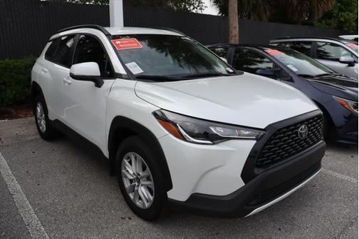 2024 Toyota Corolla Cross LE