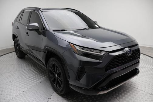 2022 Toyota RAV4 Hybrid SE