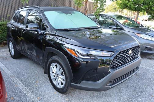 2024 Toyota Corolla Cross LE