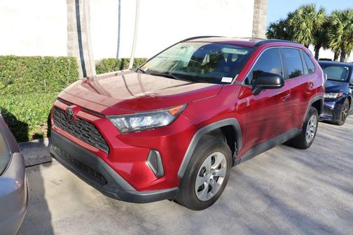 2019 Toyota RAV4 LE
