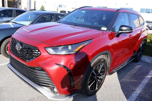 Ruby Flare Pearl 2022 Toyota Highlander XSE