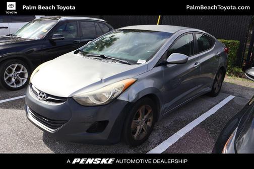 Titanium Gray Metallic 2013 Hyundai ELANTRA GLS