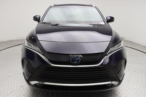 2024 Toyota Venza XLE