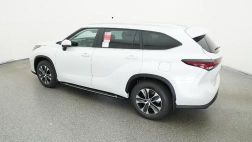 2026 Toyota Highlander XLE
