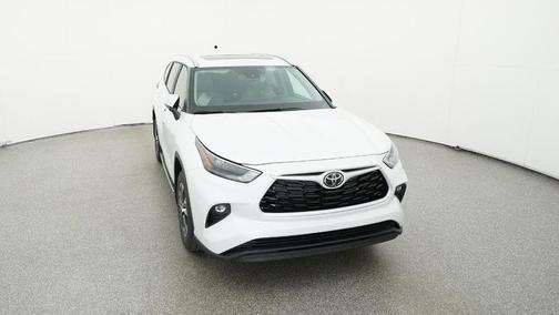 2026 Toyota Highlander XLE