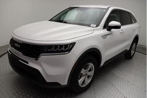 2023 Kia Sorento LX