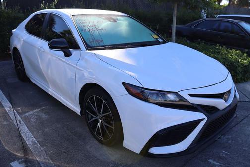 2023 Toyota Camry SE