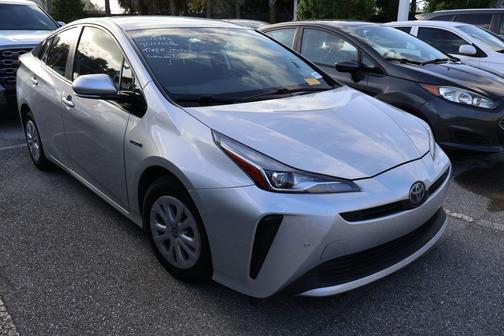 2020 Toyota Prius LE
