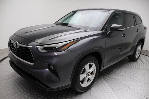 2025 Toyota Highlander LE