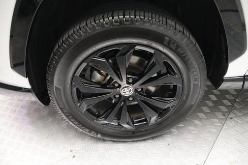 Wind Chill Pearl 2023 Toyota RAV4 Hybrid SE