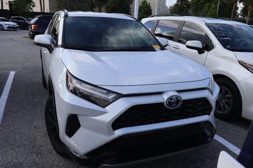 Pearl 2023 Toyota RAV4 Hybrid SE